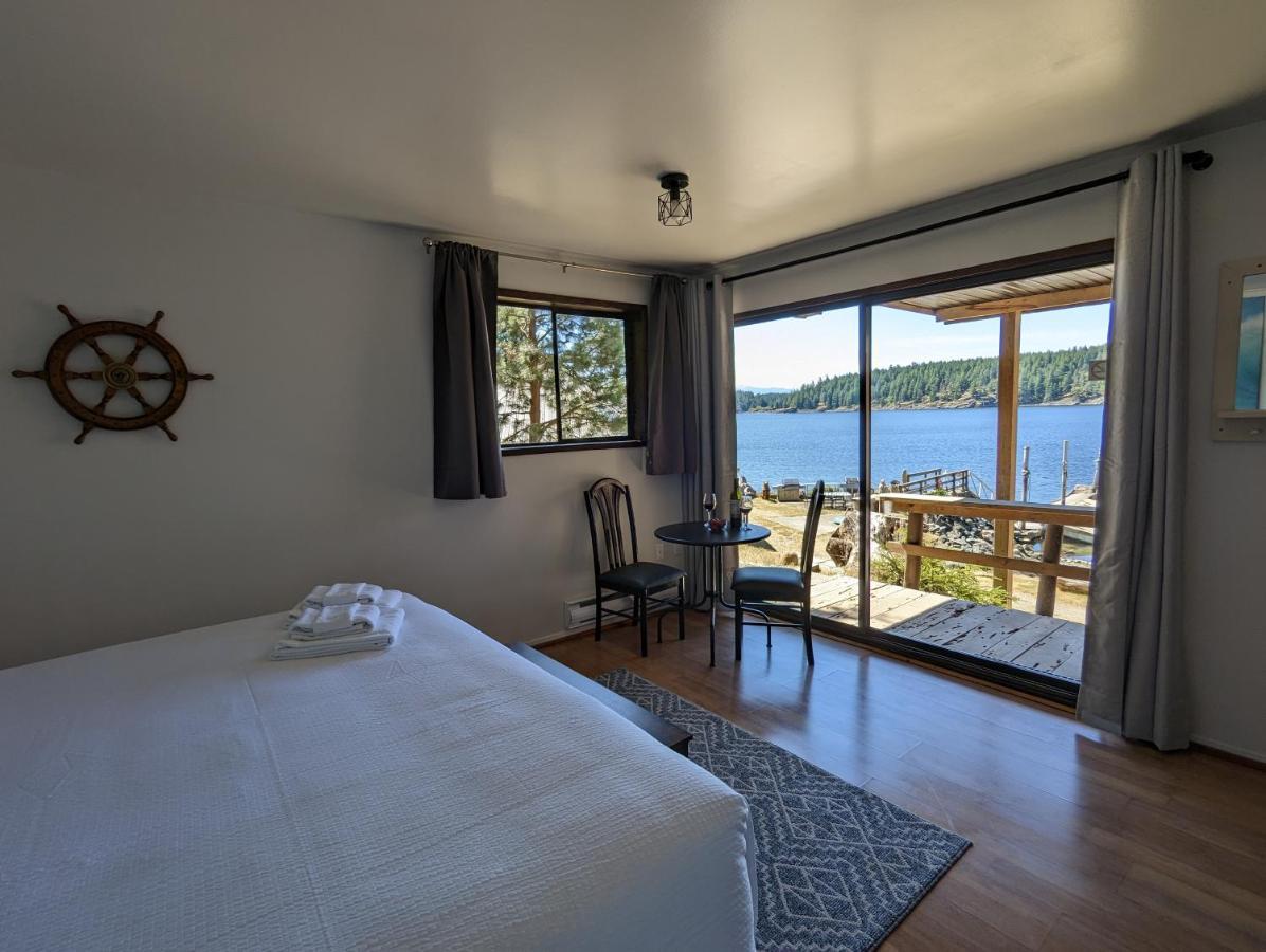 Jade Resort-Oceanfront Suites In Gowlland Harbour Heriot Bay Экстерьер фото