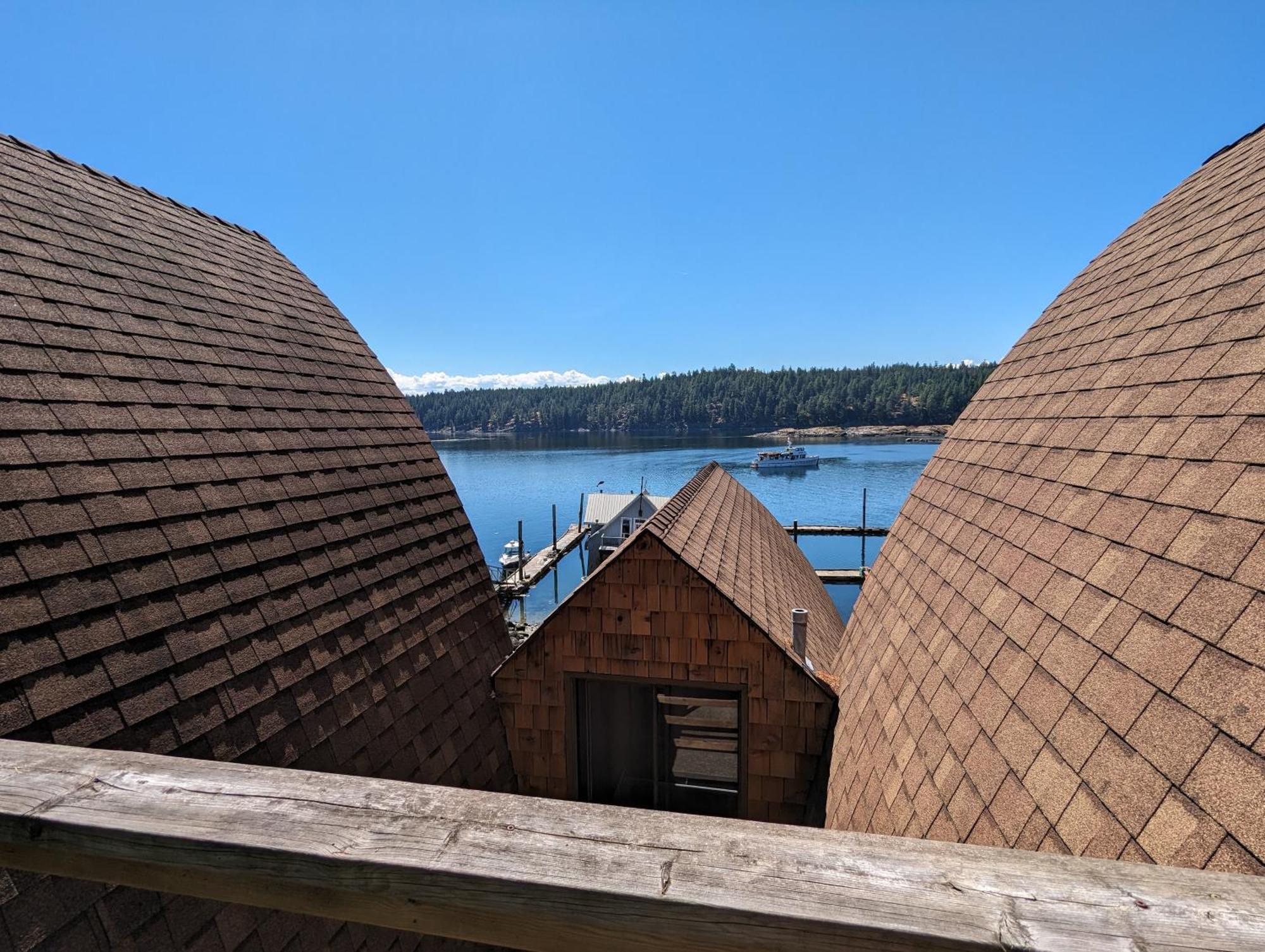 Jade Resort-Oceanfront Suites In Gowlland Harbour Heriot Bay Экстерьер фото