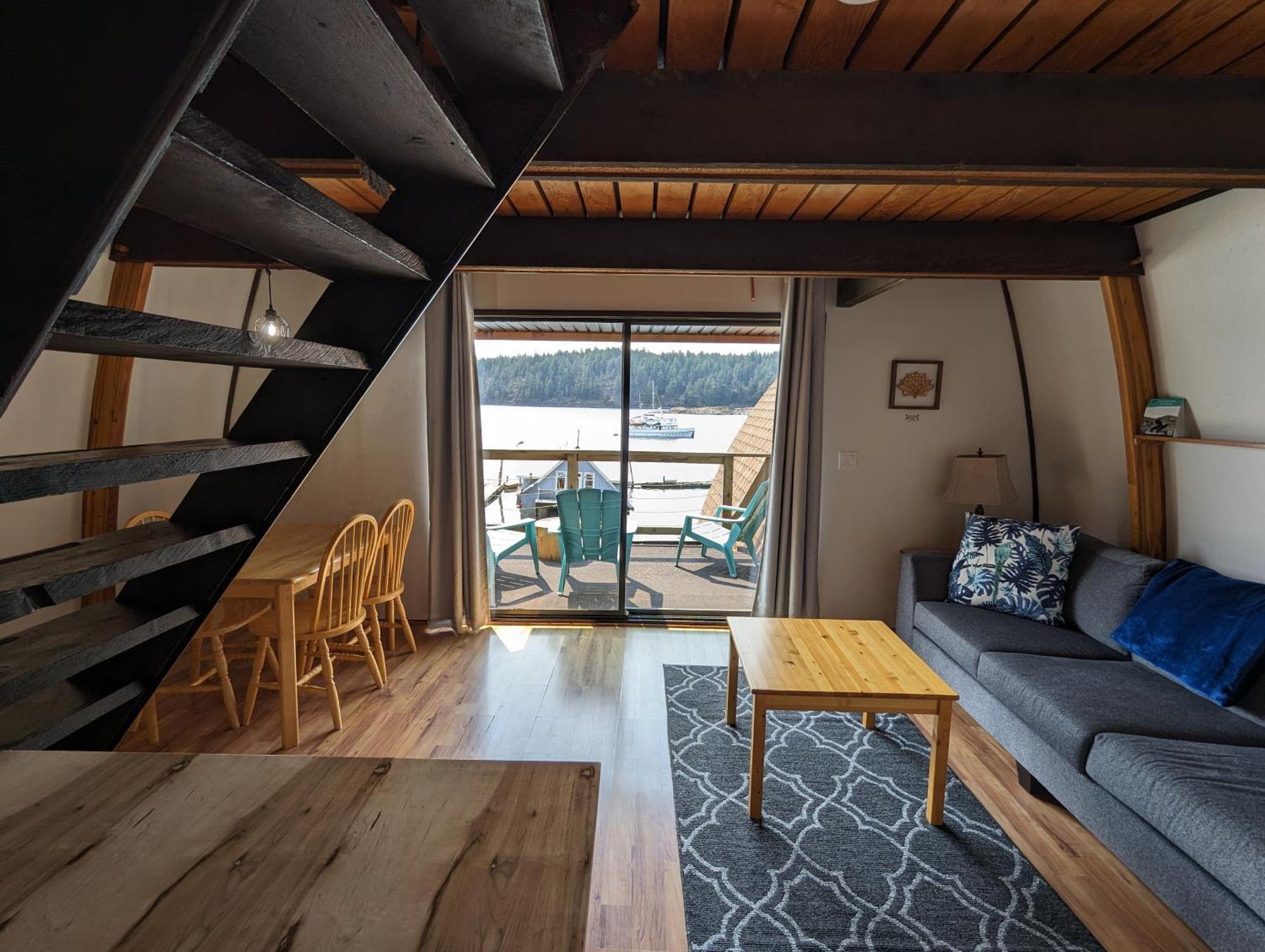 Jade Resort-Oceanfront Suites In Gowlland Harbour Heriot Bay Экстерьер фото