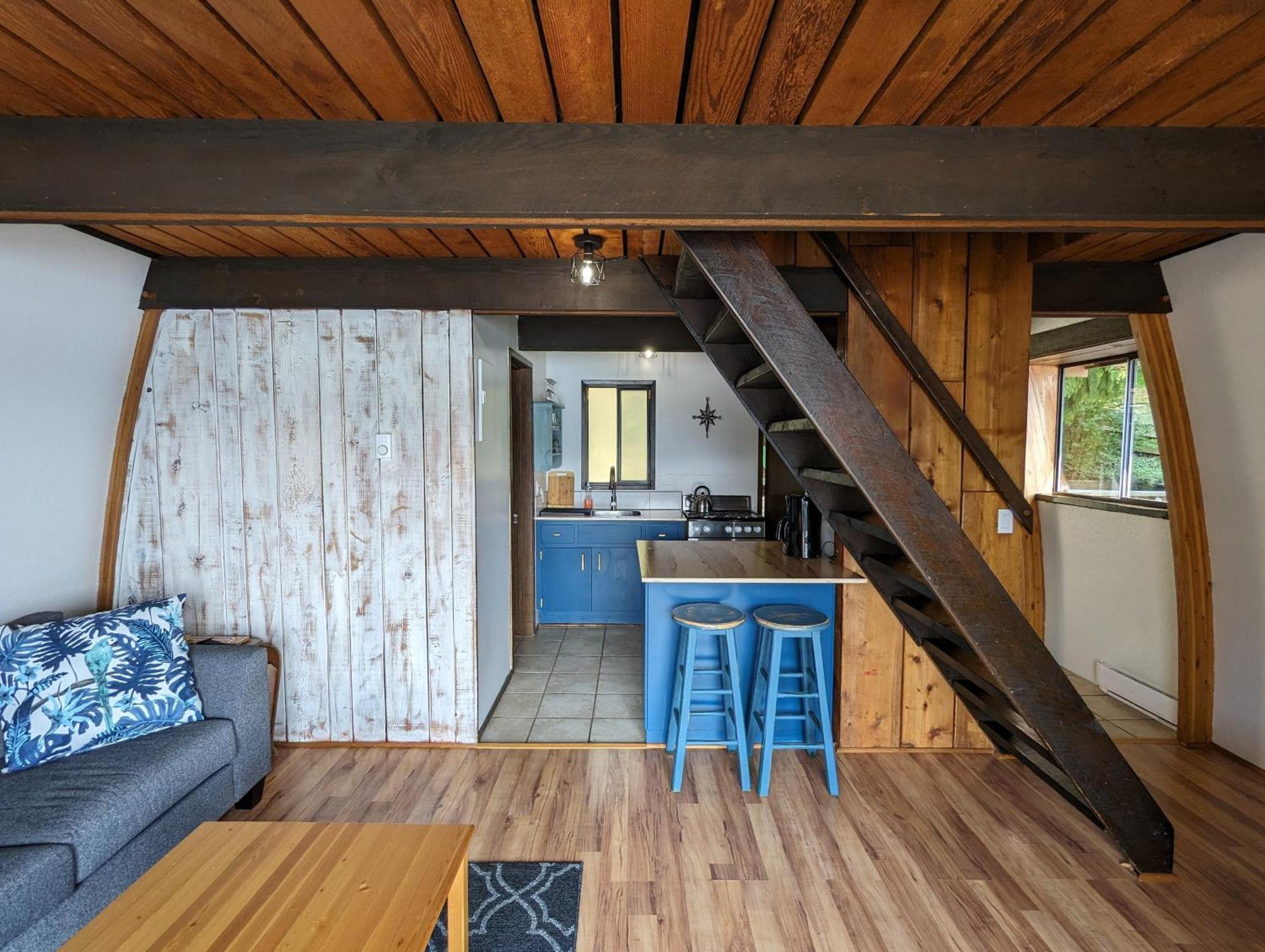 Jade Resort-Oceanfront Suites In Gowlland Harbour Heriot Bay Экстерьер фото