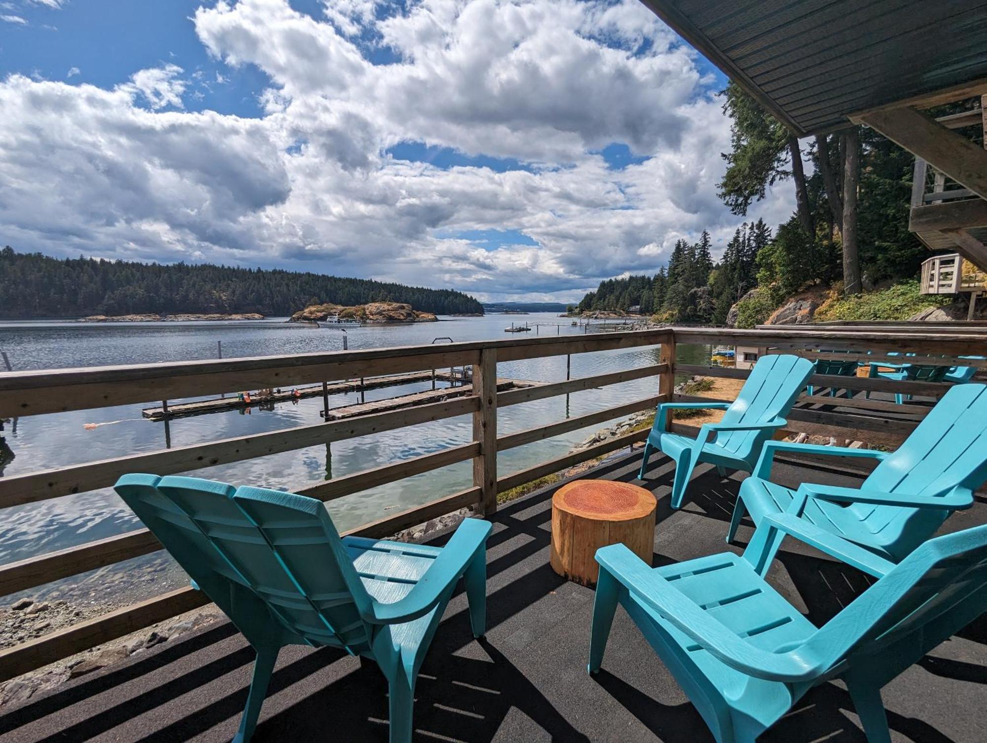 Jade Resort-Oceanfront Suites In Gowlland Harbour Heriot Bay Экстерьер фото