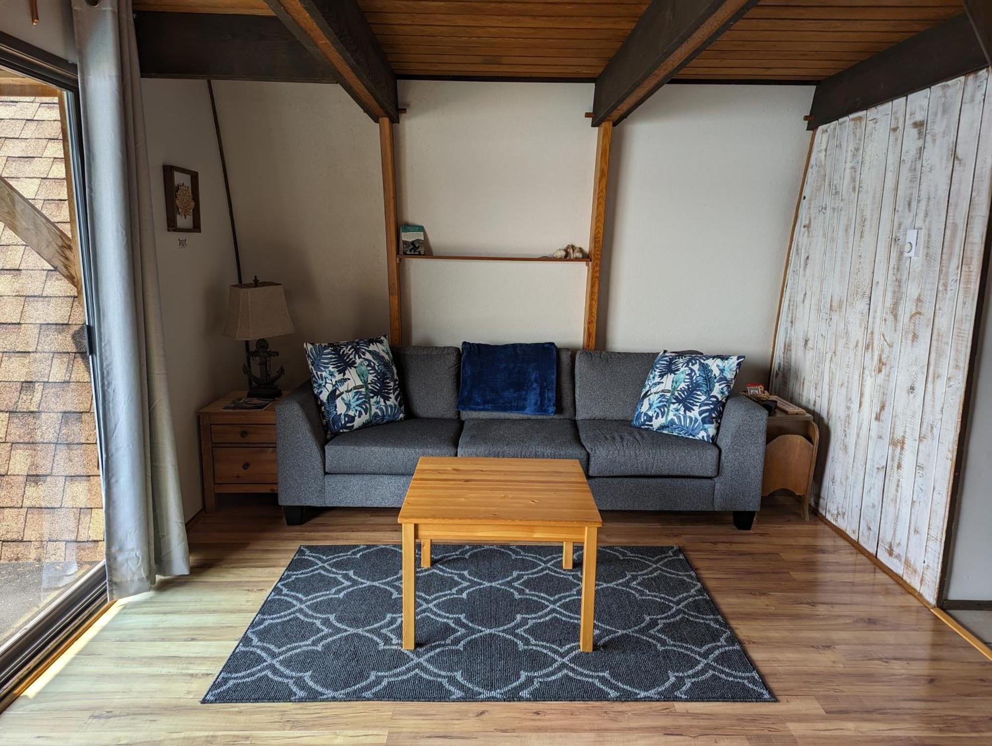 Jade Resort-Oceanfront Suites In Gowlland Harbour Heriot Bay Экстерьер фото