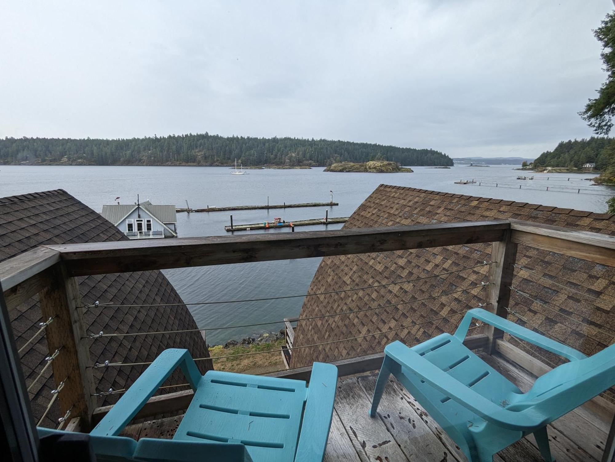 Jade Resort-Oceanfront Suites In Gowlland Harbour Heriot Bay Экстерьер фото