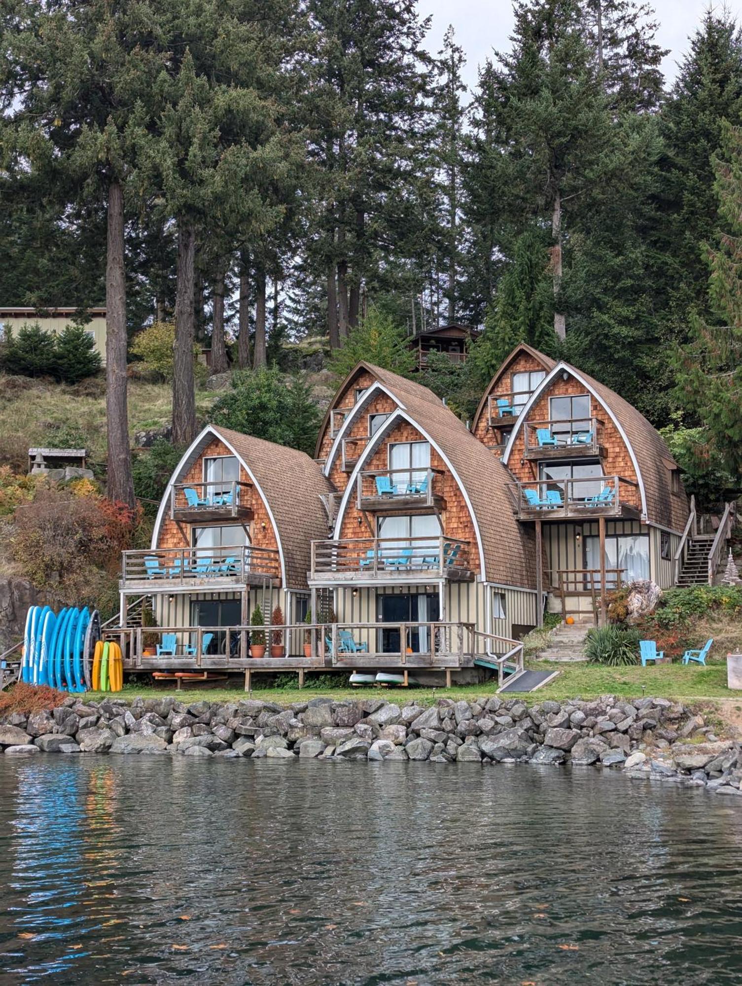 Jade Resort-Oceanfront Suites In Gowlland Harbour Heriot Bay Экстерьер фото